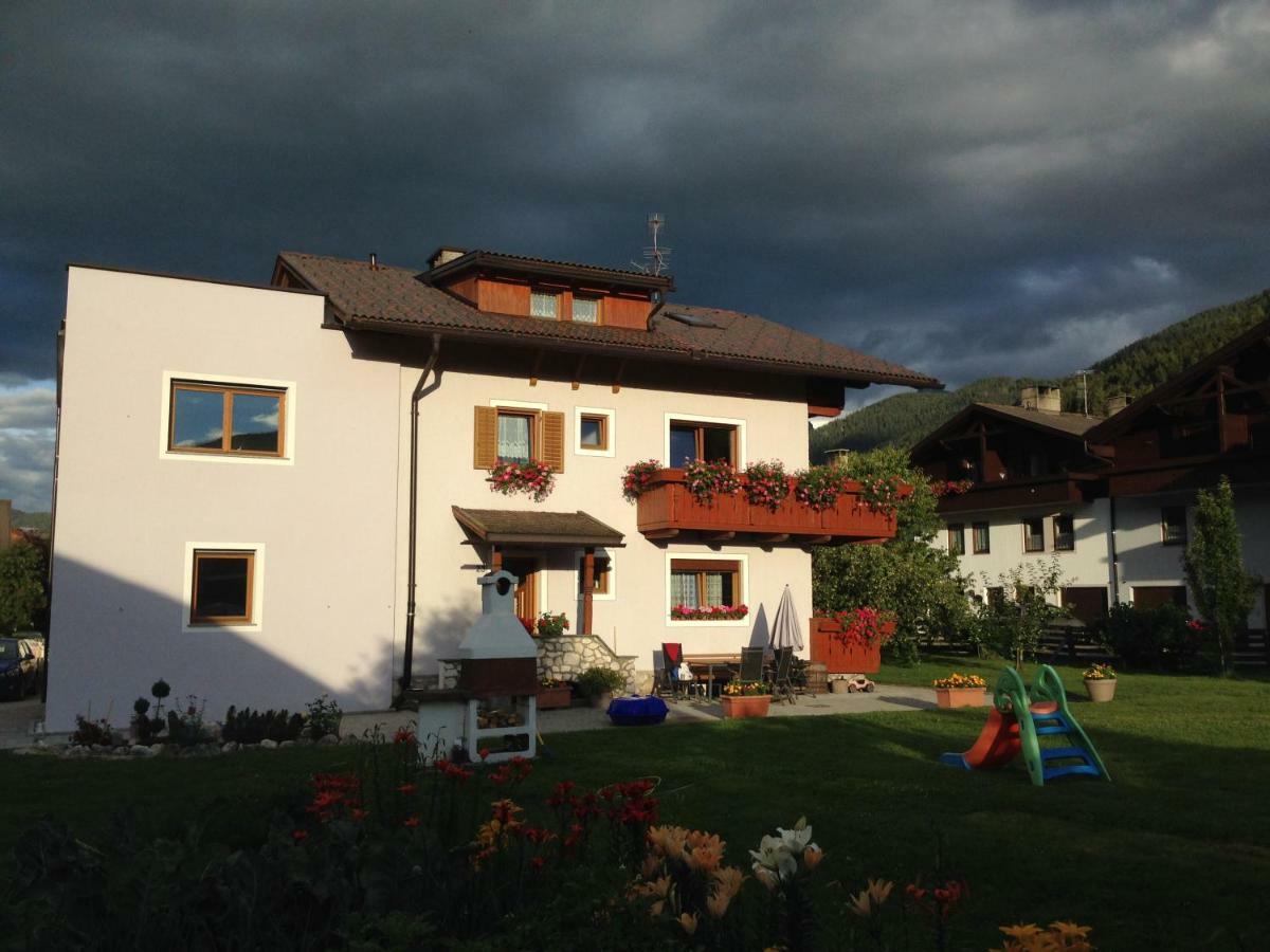 Apartamento Haus Cosso Villabassa Exterior foto